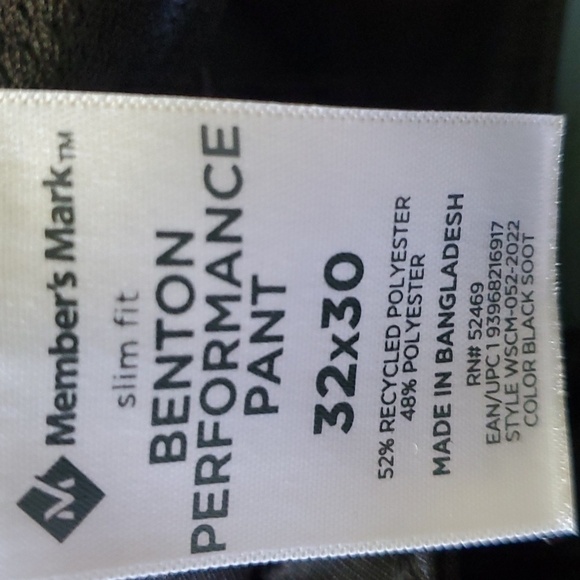 Slim Fit black stretch pant jeans. Size 32 X 30. By Benton performance. - Picture 6 of 7